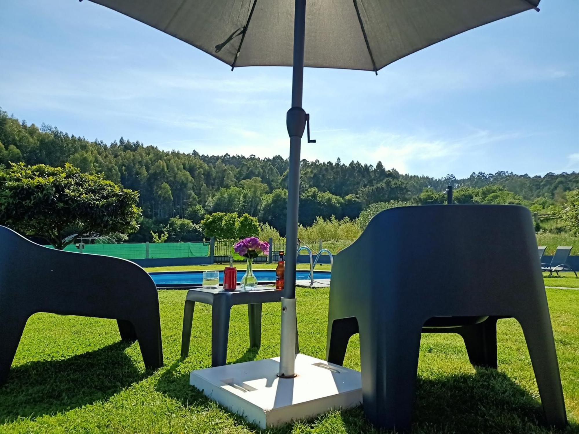 Apartamento en bloque vivienda con piscina y barbacoa a 15 min de la playa Meis Exterior foto